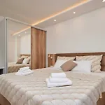 Exclusive Okrug Gornji With Shared Pool - Two Bedroom With Shared Pool * Трогир