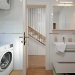 Exclusive Okrug Gornji With Shared Pool - Two Bedroom With Shared Pool Апартаменты Трогир