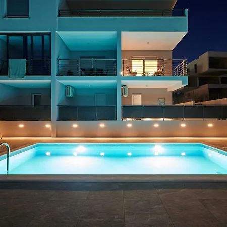 Exclusive Okrug Gornji With Shared Pool - Two Bedroom With Shared Pool Apartment *